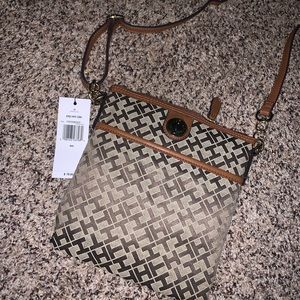 Tommy Hilfiger crossbody purse